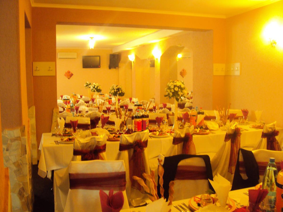 Pension Regal Satu Mare Exterior foto